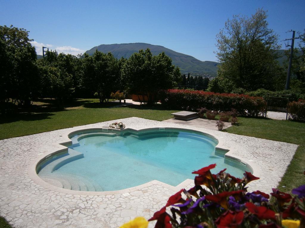 Myriam Country House B&B 메르코글리아노 외부 사진