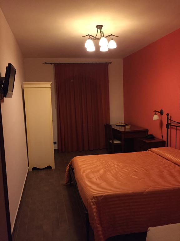 Myriam Country House B&B 메르코글리아노 객실 사진