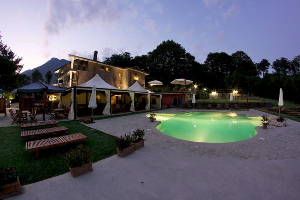 Myriam Country House B&B 메르코글리아노 외부 사진